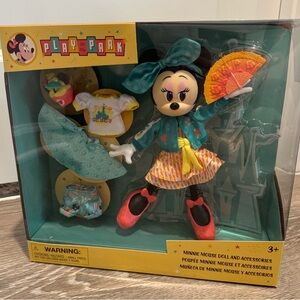 Minnie Mouse Doll and Accessories - Play in the Park
